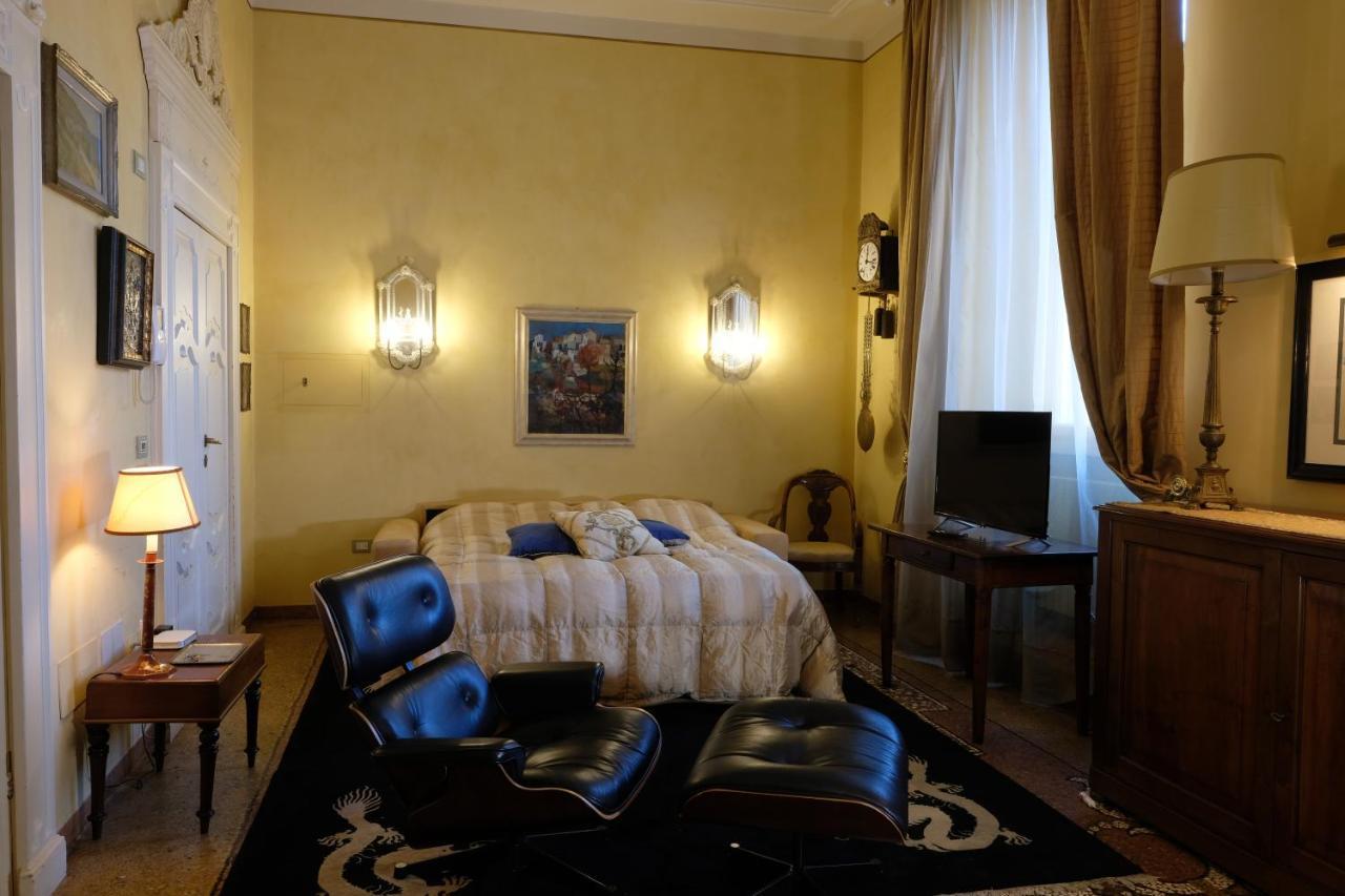 Residenza Dei Signori - Italian Homing Apartment Verona Ngoại thất bức ảnh